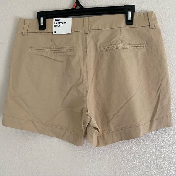 Old Navy Mid high Rise tan beige khaki Shorts 3.5” everyday shorts-8 - Picture 2 of 6